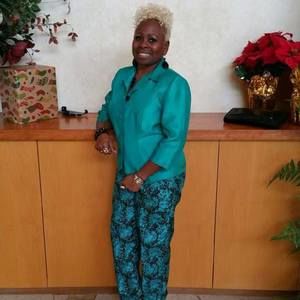 Meet your Posher, Corinthia